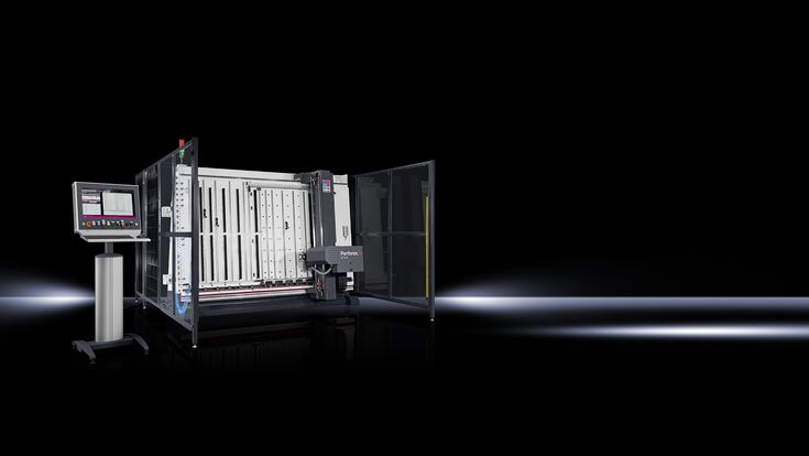 © Rittal Die neue Perforex MT bietet zahlreiche Verbesserungen – bei der Maschinen-Hardware und bei der Integration in digitalisierte Prozesse entlang der Wertschöpfungskette.