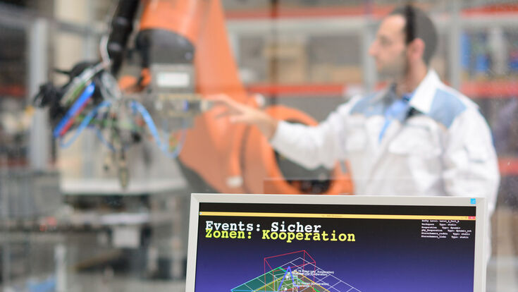 © Bild: Fraunhofer IWU industrieroboterinteraktivsteuernbild2