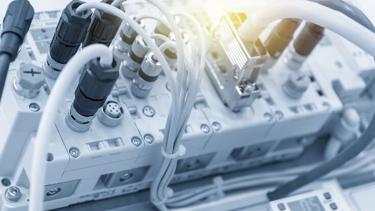 © Pixel_B - stock.adobe.com The various type of connector on the control box in the light blue scene.The electronics part.