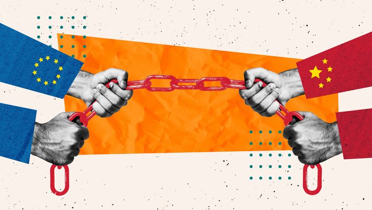 © deagreez - stock.adobe.com Trendy poster art collage of hands pull metal chain europe vs china trade war disagreement problem economy crisis conflict.